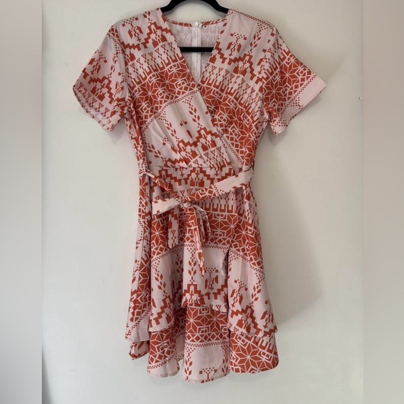 Elegant Orange Patterned Dress - Picture 4 of 7